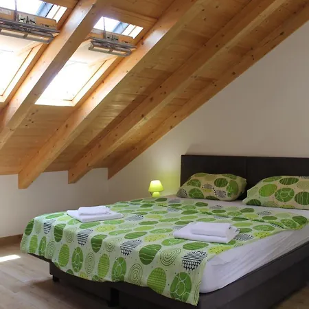 Paradiso Apartment *